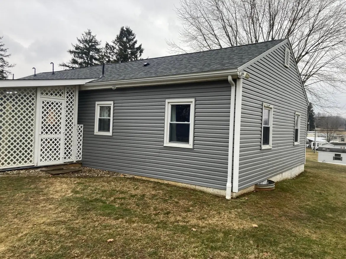 Roofing project photo 1